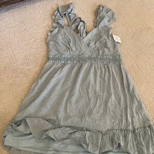 Charming Dress in Light Gray/sage